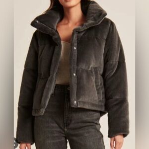 NWT Abercrombie Faux Fur Mini Puffer in Charcoal Gray, Size M